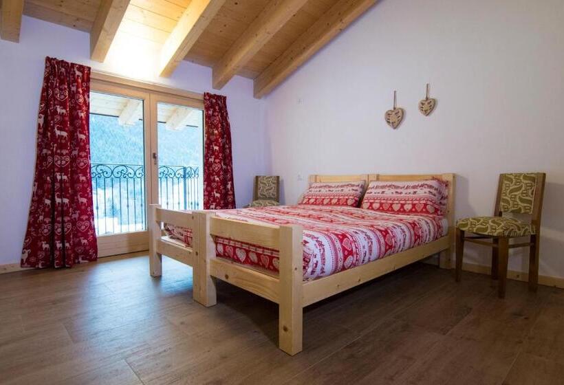 スタンダードトリプルルーム, Olimpic Hostel