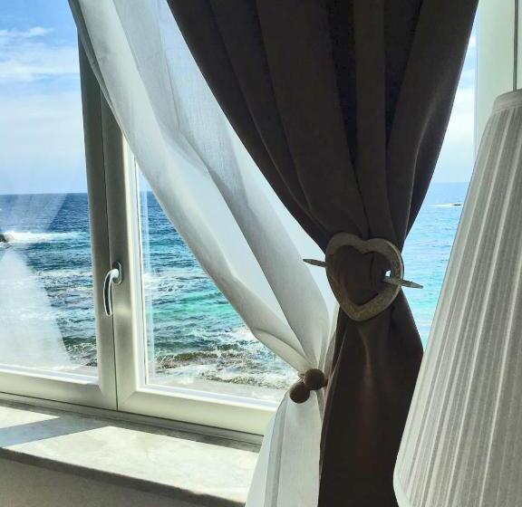 اتاق استاندارد با تخت بزرگ, Marlove Siracusa   Private Sea Access   Self Check In