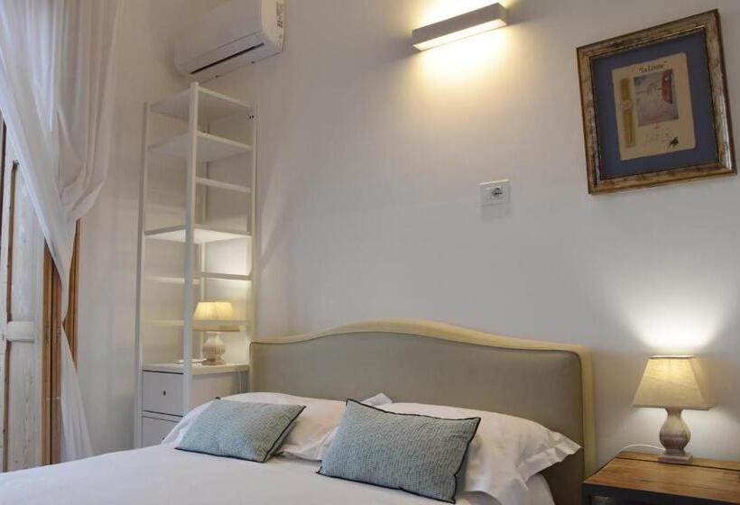 Номер Стандарт, La Casa Nel Borgo Antico