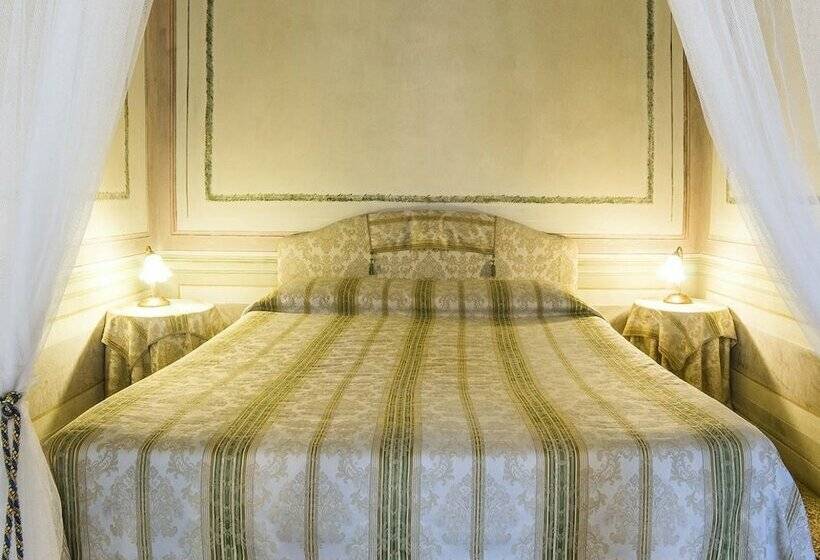 Люкс Вид на Сад, Villa Cigolotti