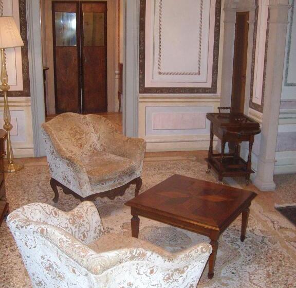 Люкс Вид на Сад, Villa Cigolotti