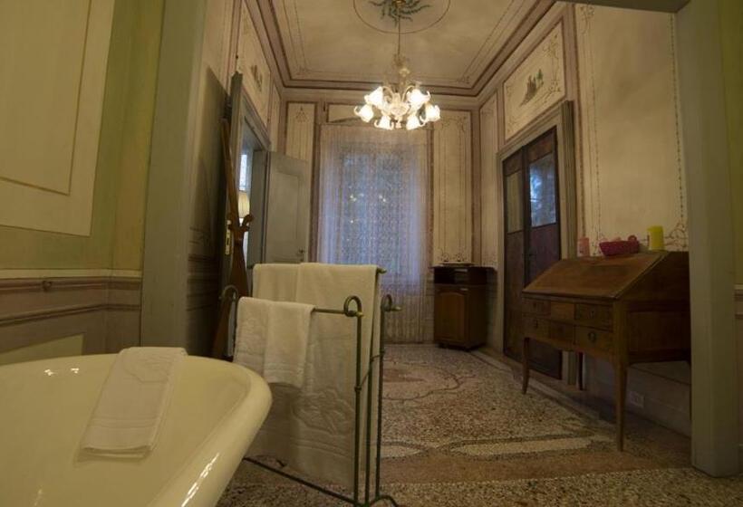 Люкс Вид на Сад, Villa Cigolotti