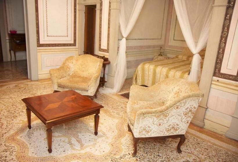 Люкс Вид на Сад, Villa Cigolotti