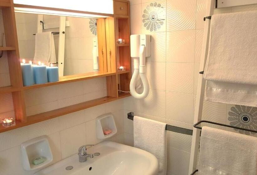 Номер Стандарт, Phalanthos B&b