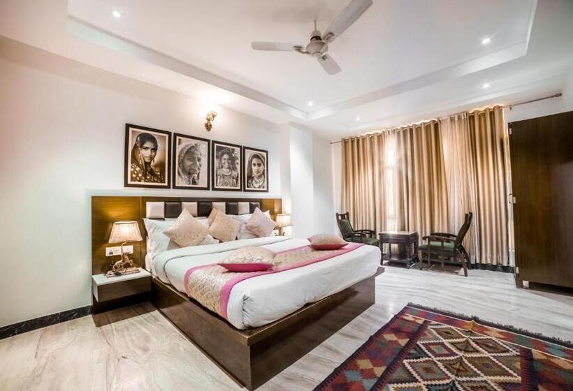 Deluxe Svit Kingsäng, Radhika Jaisalmer