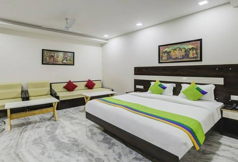 Quarto Deluxe, Royal Dezire