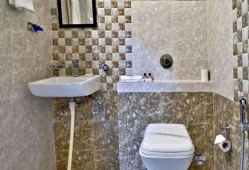 Quarto Deluxe, Royal Dezire
