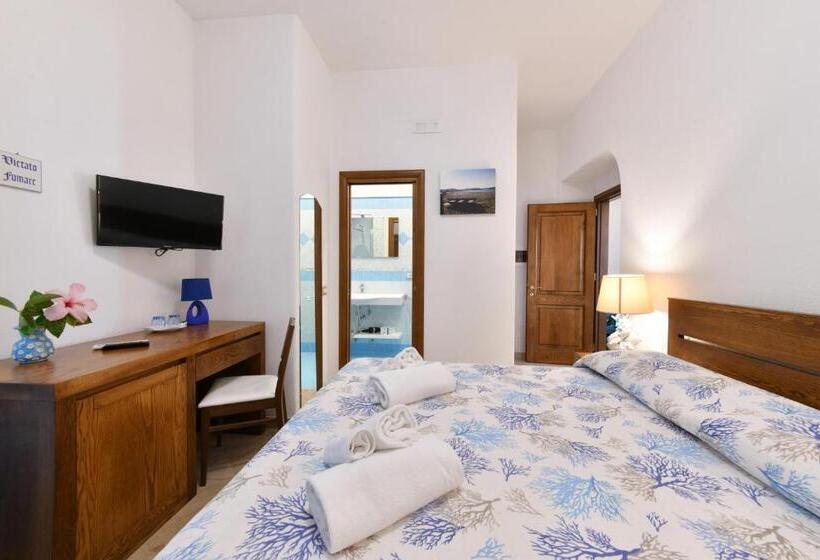 Номер Стандарт Вид на Сад, Relais Maison De Charles