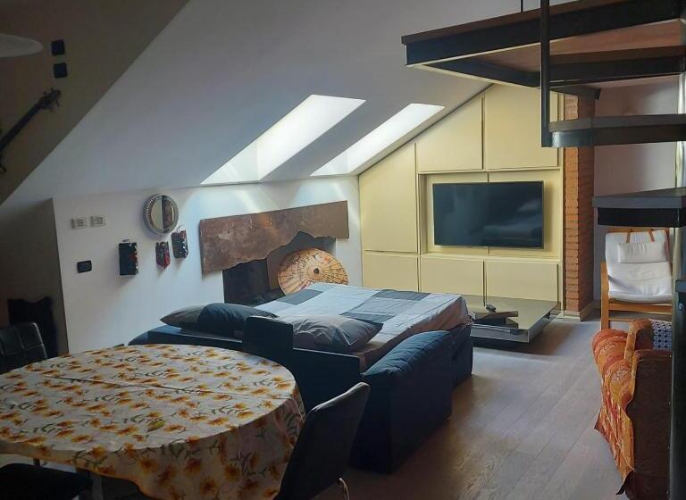 Апартаменты Пентхаус 1 Спальня, La Corte Di Brusuglio Apartments