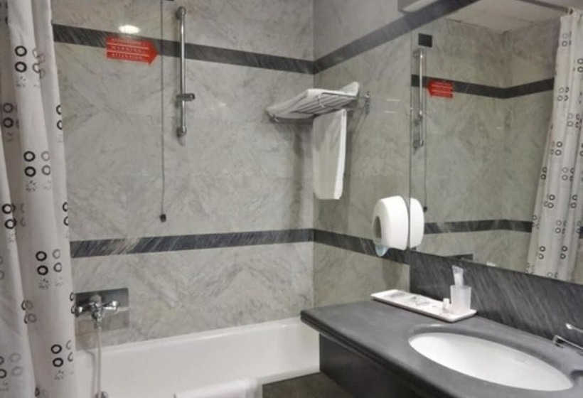 Номер Стандарт, Ih Hotels Milano Blu Visconti