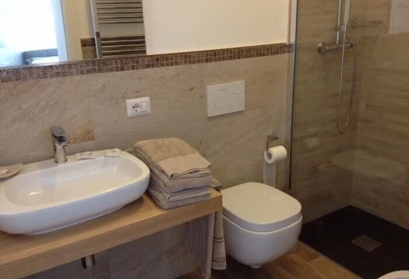 غرفة قياسية مزوَّدة بشُرفة, Casa Mafalda