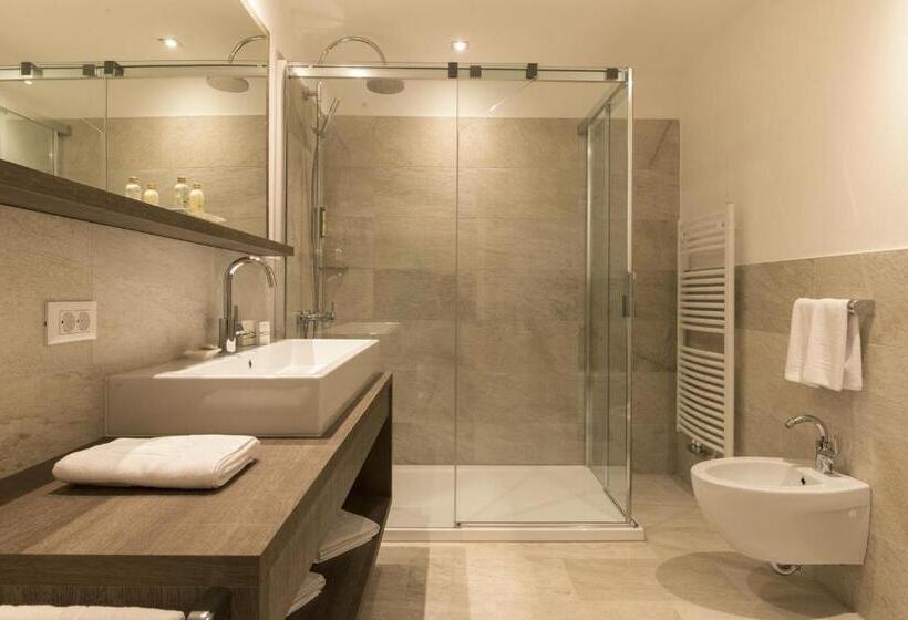 Standaardkamer met Uitzicht, Passo Sella Dolomiti Mountain Resort