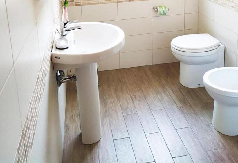 اتاق خانوادگی, B&b Civico 115
