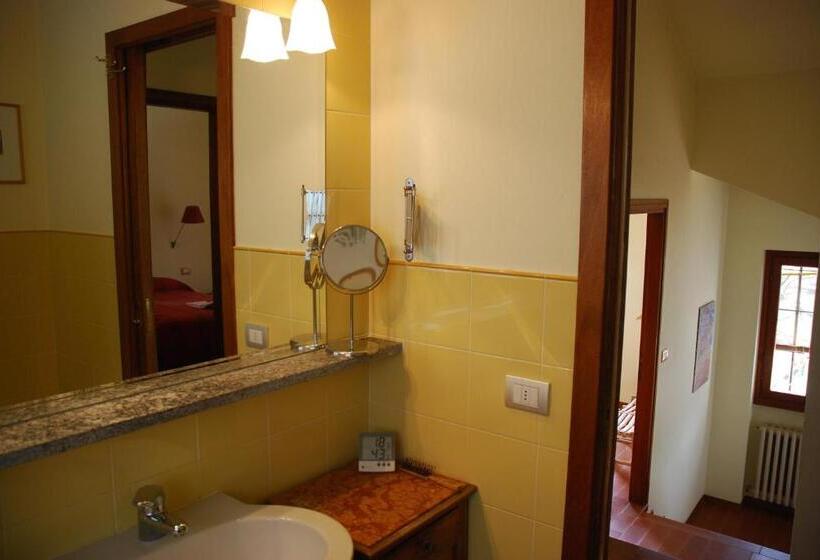 Comfort room with balcony, B&b Selve Di Rogaro