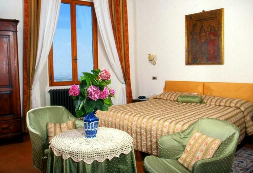 Номер Стандарт, Albergo Santa Chiara