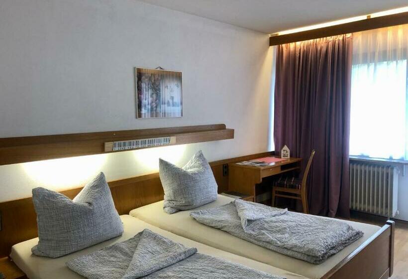 Номер Стандарт с Балконом, B&b Apart Hotel Goldener Hahn   Guesthouse Hirsch Baiersbronn