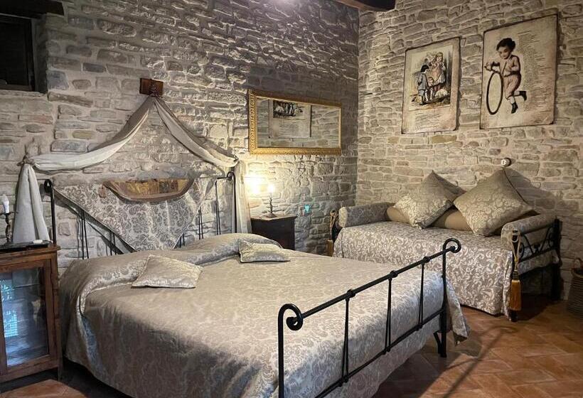 Полулюкс, Agriturismo Biologico Castello Della Pieve