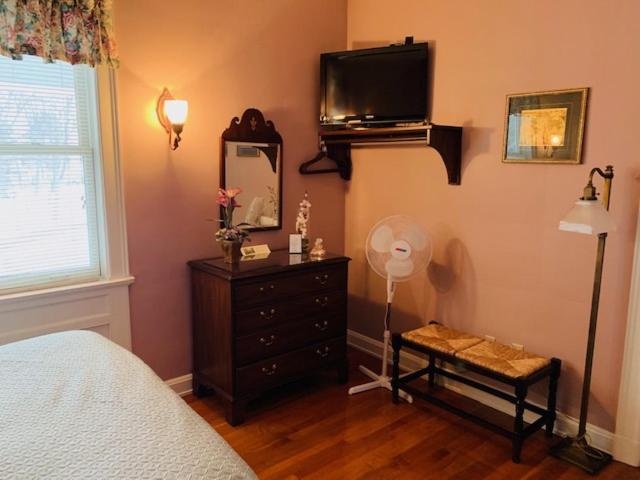 Номер Стандарт, Farrell House Lodge At Sunnybrook Trout Club