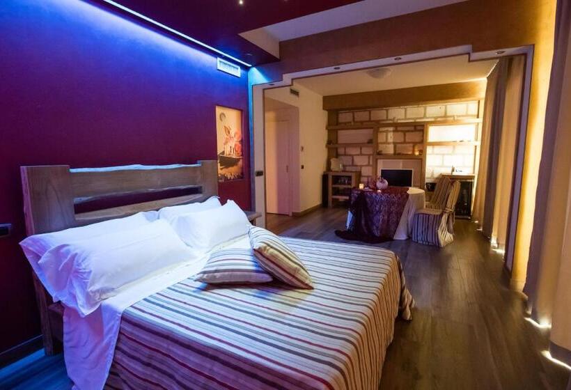 سوییت, Caposperone Resort