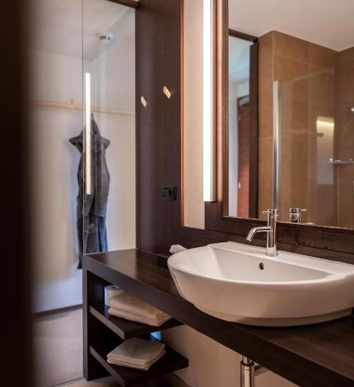 带阳台的高级房间, Das Mühlwald   Quality Time Family Resort
