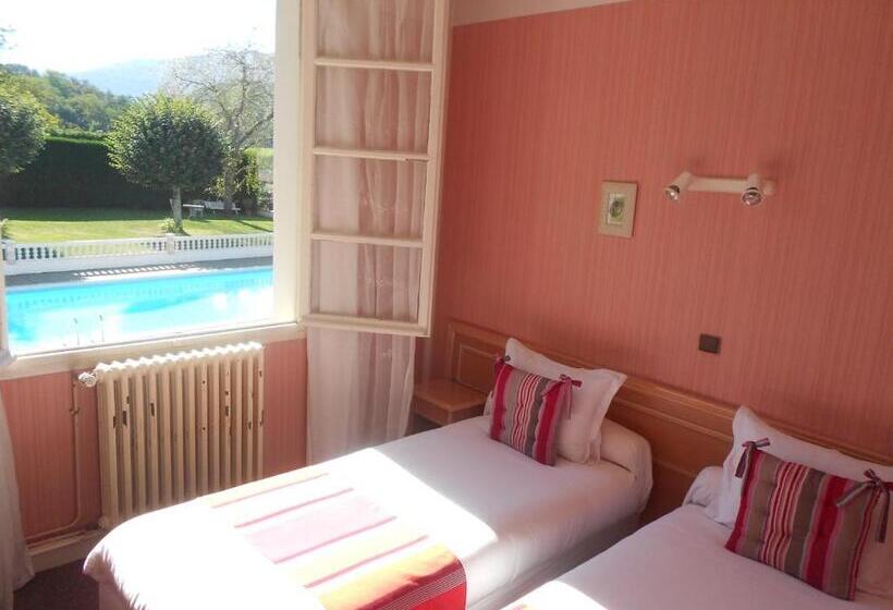 Номер Стандарт, Hôtel Camou