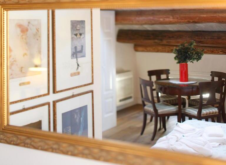 سوییت جونیور, M Club De Luxe B&b