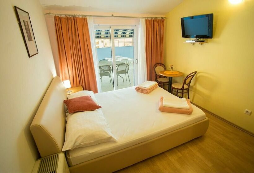 스탠다드 발코니 스튜디오, Aparthotel Pecic