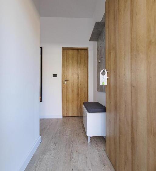 اتاق لوکس, Rooms Lišnić