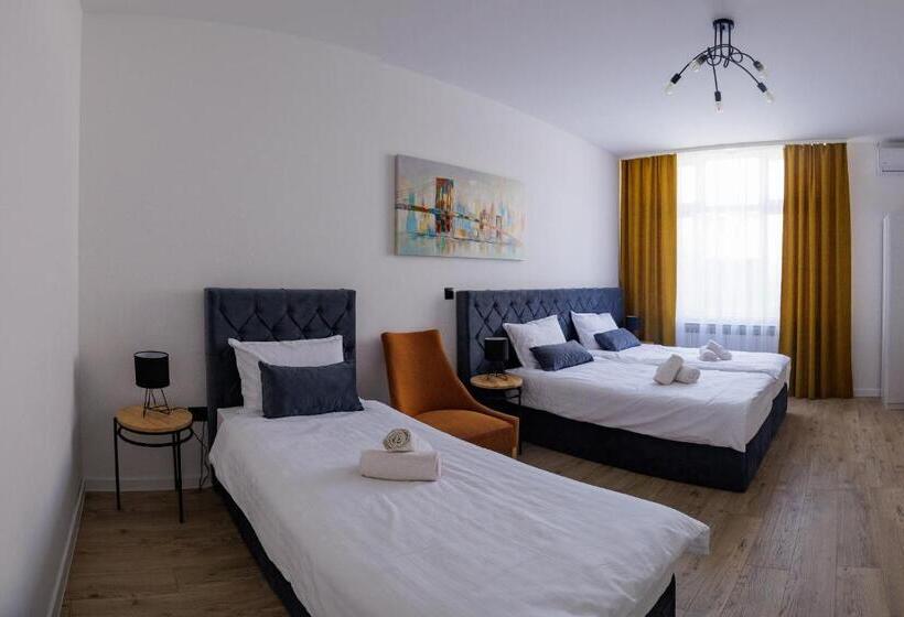 اتاق لوکس سه تخته, Rooms Lišnić