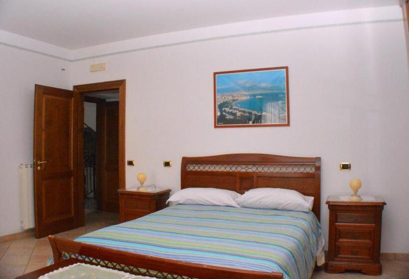 اتاق استاندارد با بالکن, Agriturismo Sul Sentiero