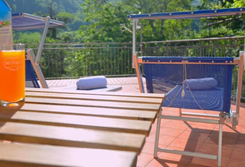 اتاق استاندارد با تراس, Agriturismo Sul Sentiero