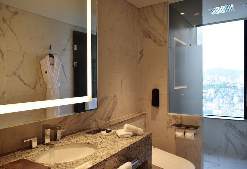 Полулюкс, Grand Mercure Ambassador Hotel And Residences Seoul Yongsan