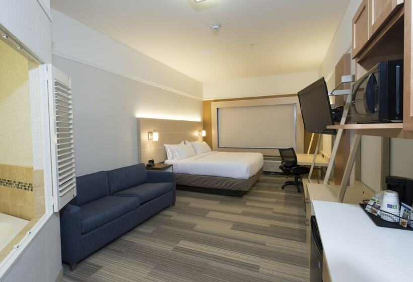 套房, Holiday Inn Express & Suites   Gaylord, An Ihg