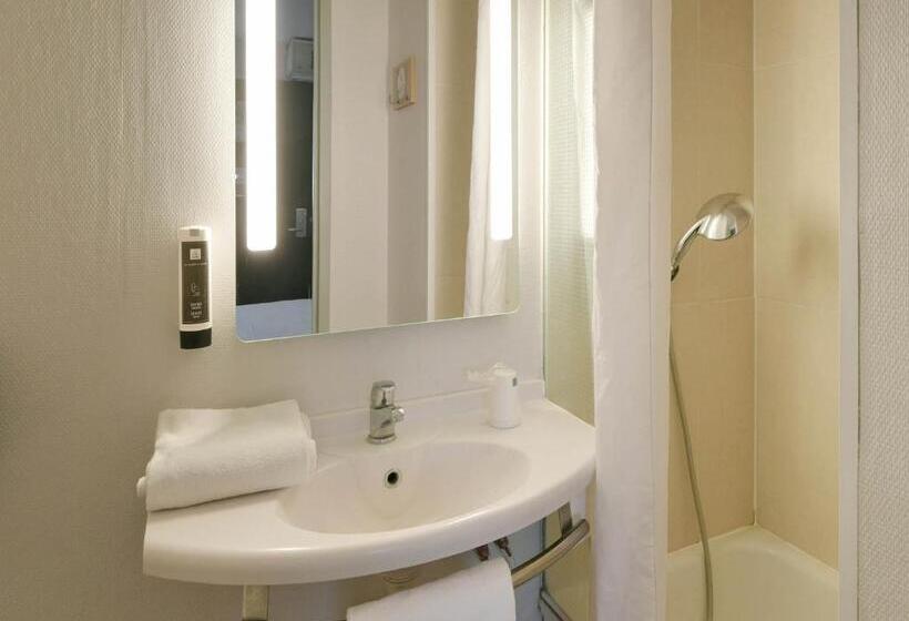 Четырехместный Номер Стандарт, B&b Hotel Le Mans Sud