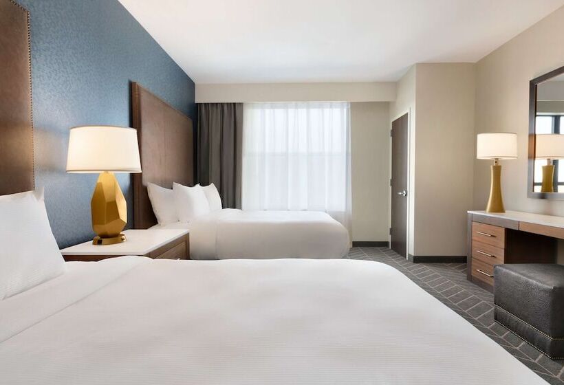 Люкс Адаптированный для Инвалидов, Embassy Suites By Hilton Wilmington Riverfront