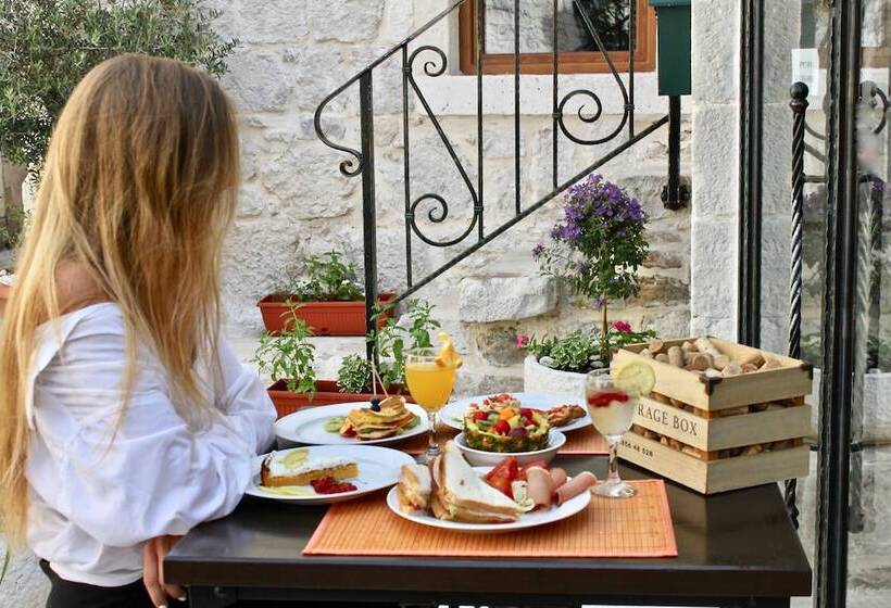 اتاق سوپریور, Heritage Palace Varos   Mag Quaint & Elegant Boutique Hotels