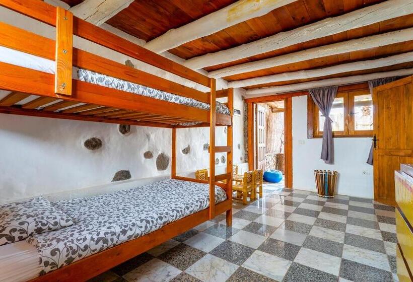 Apartamento 2 Dormitorios, Eco Village Finca De Arrieta   Yurts And Stone Cottages   Shared Pool   Walking Distance To Arrieta