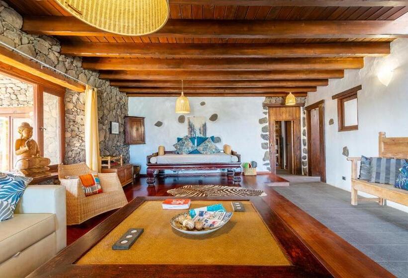 Casa 3 Dormitorios, Eco Village Finca De Arrieta   Yurts And Stone Cottages   Shared Pool   Walking Distance To Arrieta