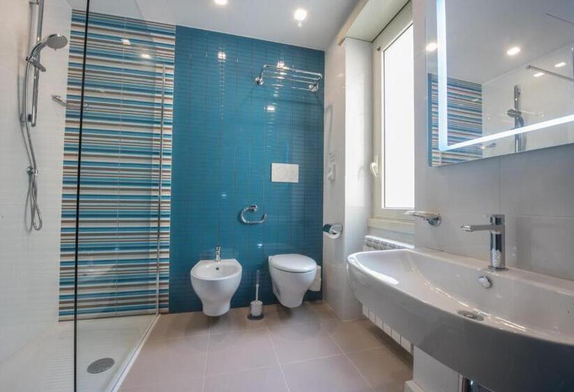 اتاق استاندارد سه نفره, B&b Fantasie Romane