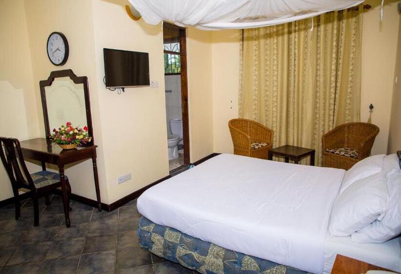 اتاق لوکس, Saadani Tourist Center   Hostel