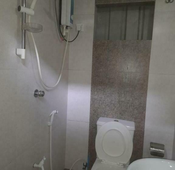 تختخواب در اتاق مشترک, City View Hostel