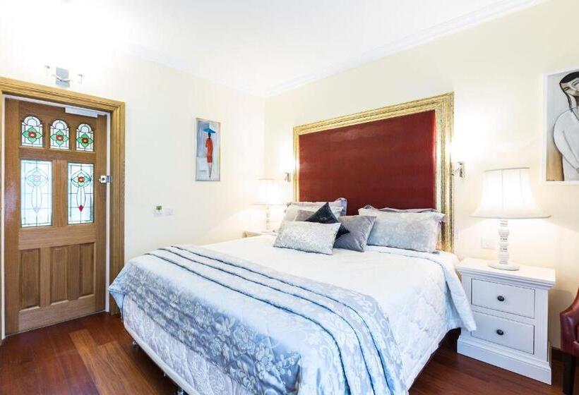 جناح سوبيريور, Linton Hotel Luton
