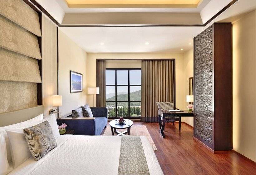 标准间带双人床, Four Points By Sheraton Srinagar