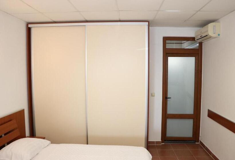 Standard Triple Room with Terrace, Rosa Negra
