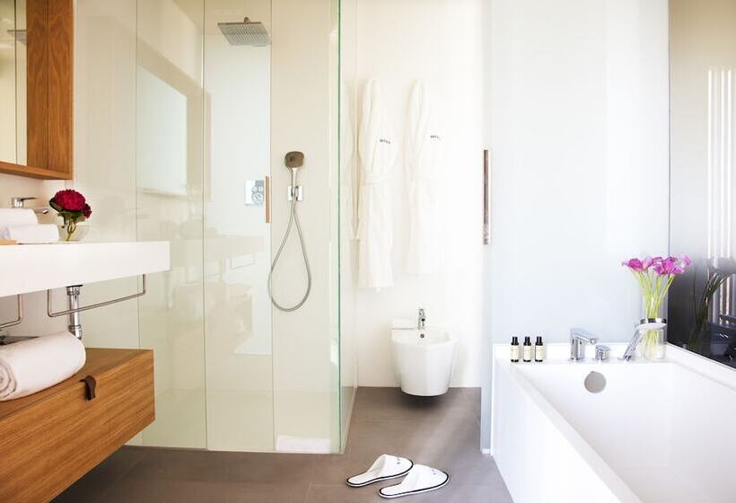 スイート, Arima & Spa   Small Luxury Hotels