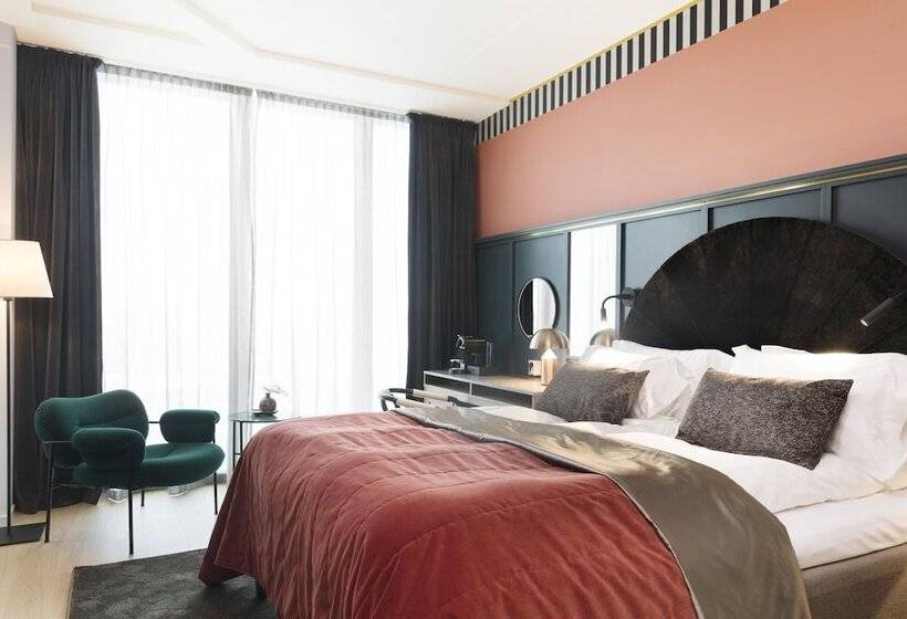 اتاق لوکس, Elite Hotel Carolina Tower