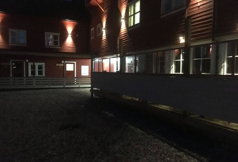 Апартаменты 4 Спальни, Båtsfjord Brygge   Arctic Resort