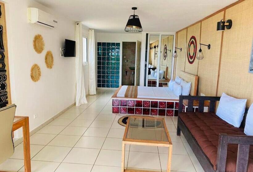 سوییت با چشم‌انداز دریا, Le Jardin Exotique
