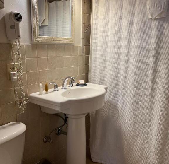 Люкс, Canyon Rose Suites