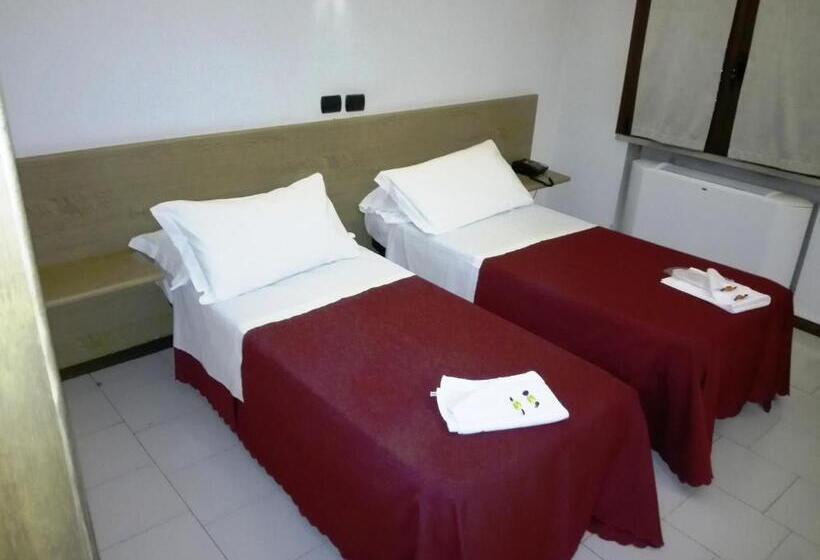 اتاق استاندارد, Motel Est